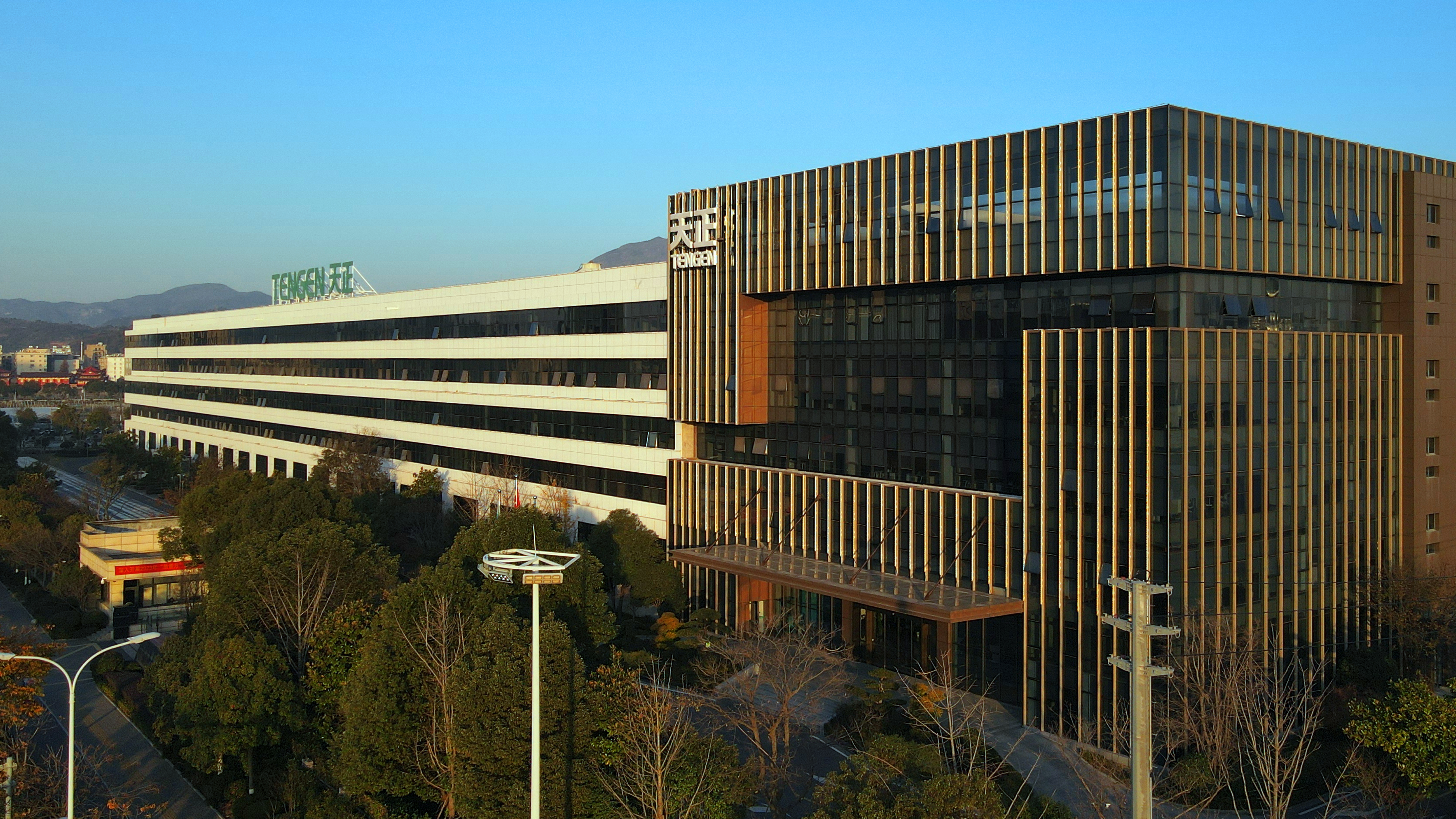 位列榜首！凯发k8一触即发获评“最美工厂”荣誉