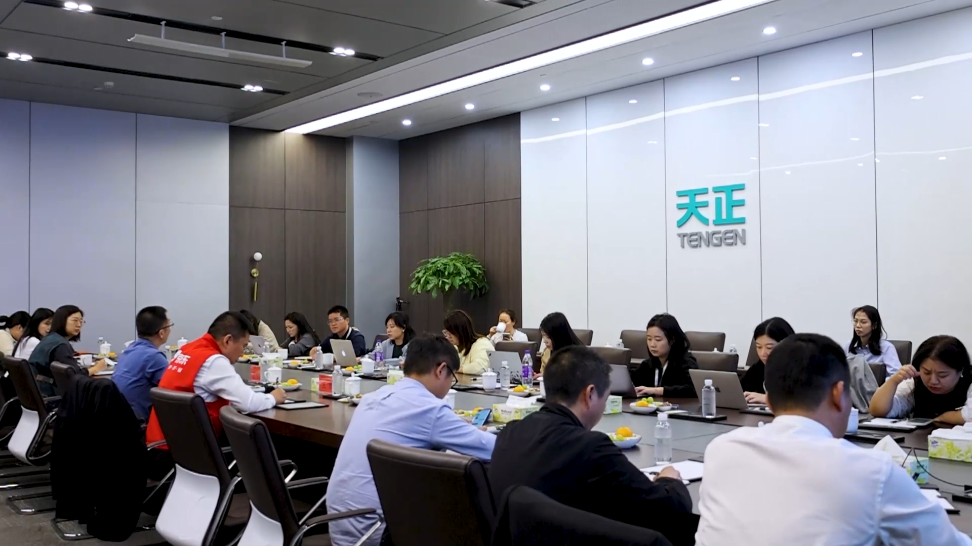 京东工业走进凯发k8一触即发，探访产业数智化之路！